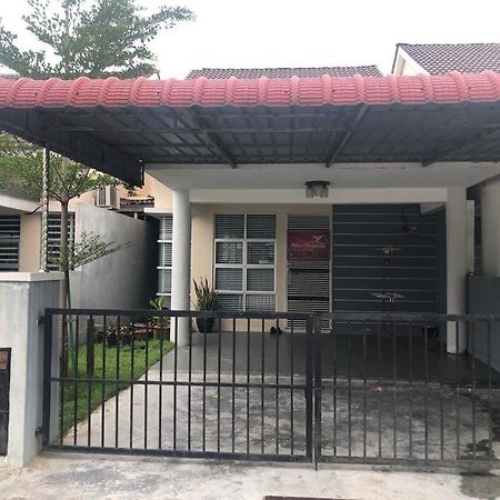 Miker Homestay Seri Iskandar Buitenkant foto
